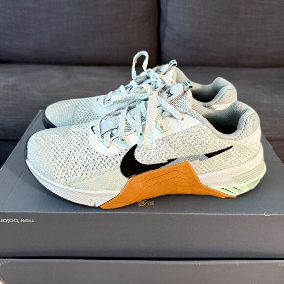 Nike Metcon 7 Light Silver Desert Ochre Training Shoes CZ8281-003 Men's Size 9 - Picture 2 of 12